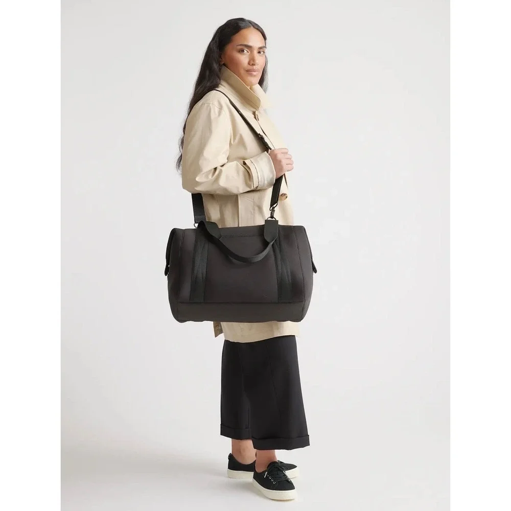 Quince All-Day Neoprene Duffle Bag Black Travel Gym Weekender NWT